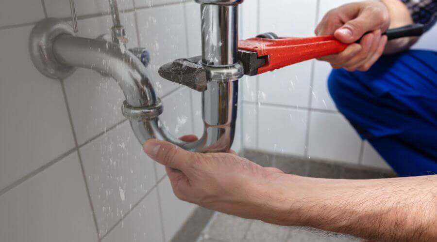 Local tankless water heater installation in Holt, FL